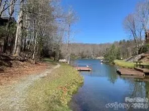 U6/l45 Ottaray Court, Brevard, NC 28712