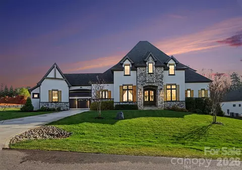 117 Hunts Landing Dr, Mooresville, NC 28117