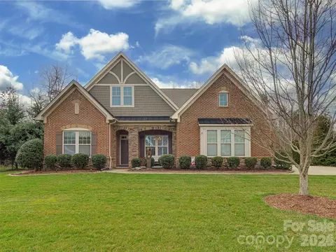 1428 Torrens Dr, Monroe, NC 28110
