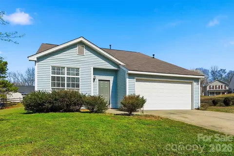 4235 Ladys Slipper Ln, Matthews, NC 28105