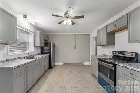 620 Linville St, Morganton, NC 28655
