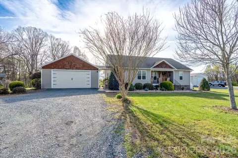 24376 Endy Rd, Albemarle, NC 28001