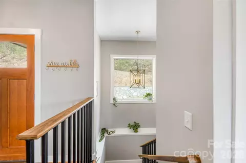 Entry Way - 54 Weldon Way, Fairview, NC 28730 photo 2 of 4