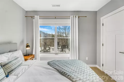 Bedroom - 54 Weldon Way, Fairview, NC 28730 photo 5 of 7