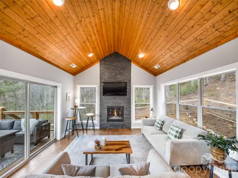 Living - 54 Weldon Way, Fairview, NC 28730 photo 1 of 1