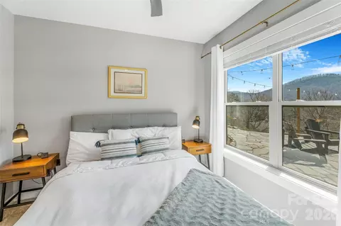 Bedroom - 54 Weldon Way, Fairview, NC 28730 photo 6 of 7