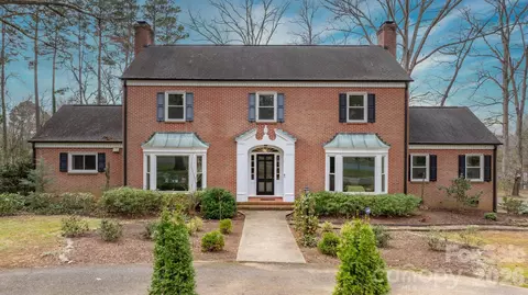 1540 Westbrook Cir, Gastonia, NC 28052