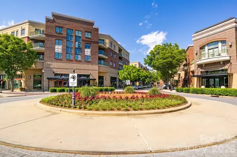 721 Governor Morrison 600 St #600, Charlotte, NC 28211