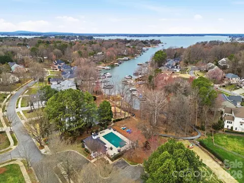 View/Area - 20211 Tailwind Ln, Cornelius, NC 28031 photo 2 of 7