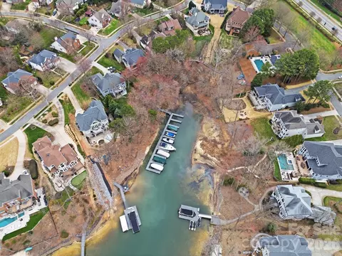 View/Area - 20211 Tailwind Ln, Cornelius, NC 28031 photo 5 of 7