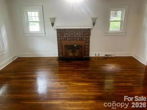 Living - 404 Huffman St, Morganton, NC 28655 photo 1 of 2