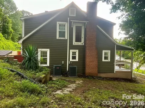 Exterior - 404 Huffman St, Morganton, NC 28655 photo 5 of 9