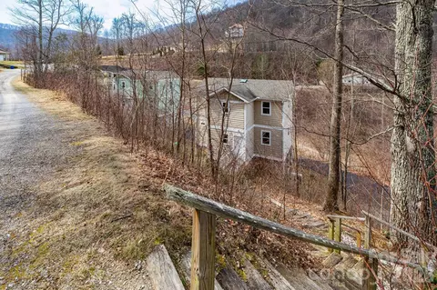 Exterior - 14 Lila Ln, Clyde, NC 28721 photo 4 of 5
