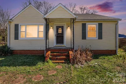 3611 Clinard Ave, Winston Salem, NC 27127