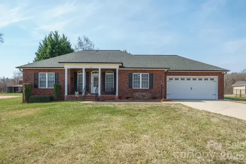 835 Sagefield Ct, Lincolnton, NC 28092