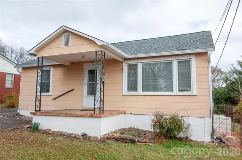 127 Bristol Rd, Statesville, NC 28677