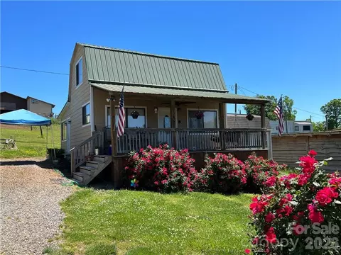 105 Filly Trl, Love Valley, NC 28625