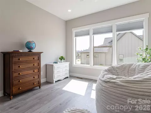 Bedroom - 744 Daniel Circle Dr, Mills River, NC 28759 photo 3 of 3