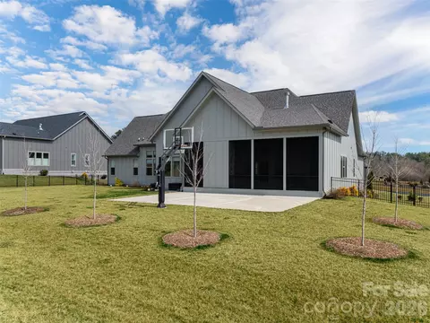 Exterior - 744 Daniel Circle Dr, Mills River, NC 28759 photo 10 of 11