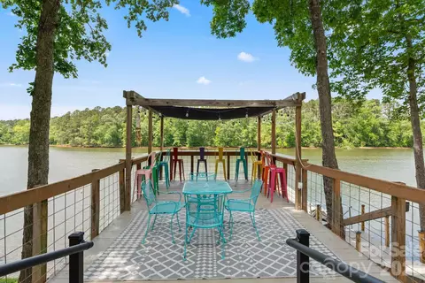 Exterior - 507 Dockside Ter, Denton, NC 27239 photo 2 of 7