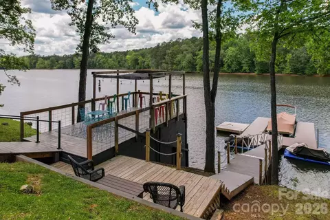 View/Area - 507 Dockside Ter, Denton, NC 27239 photo 2 of 5