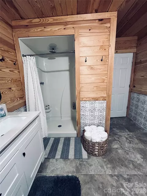 Bath - 507 Dockside Ter, Denton, NC 27239 photo 4 of 4