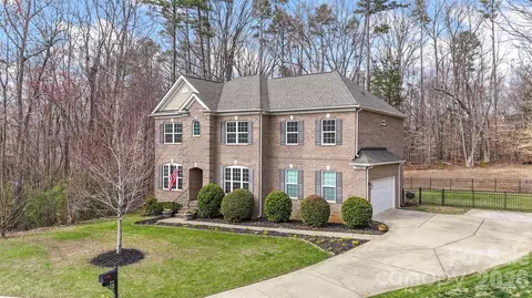 Exterior - 3704 Bronte Ln, Monroe, NC 28110 photo 4 of 4