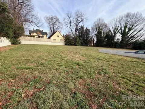 238 W Front St, Statesville, NC 28677