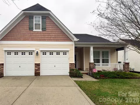 2206 Winding River Dr, Charlotte, NC 28214