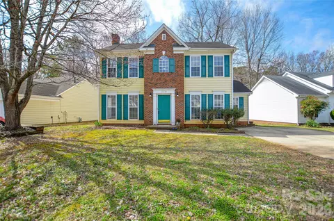 3509 Mayhurst Dr, Indian Trail, NC 28079