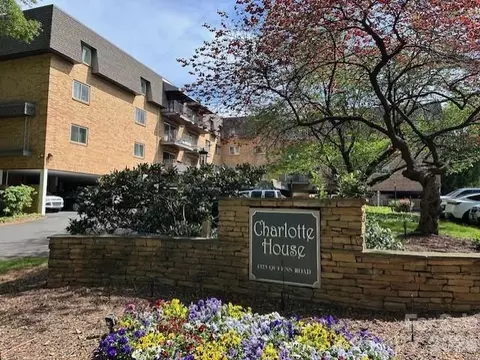 1323 Queens 313 Rd #313, Charlotte, NC 28207