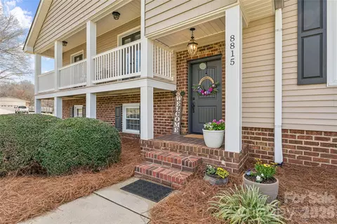 Exterior - 8815 Columbus St, Davidson, NC 28036 photo 6 of 6