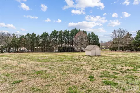 Exterior - 8815 Columbus St, Davidson, NC 28036 photo 5 of 6