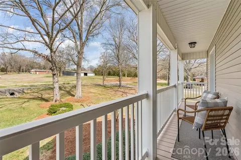 Exterior - 8815 Columbus St, Davidson, NC 28036 photo 2 of 6
