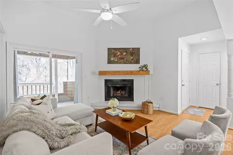 413 W 8th N St #N, Charlotte, NC 28202