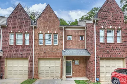 4617 Dabney Vigor Dr, Charlotte, NC 28209
