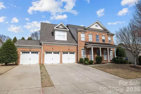 646 Quicksilver Trl, Fort Mill, SC 29708