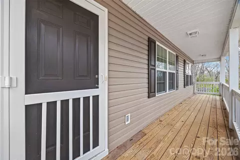 Exterior - 6115 Chandler Rd, Clover, SC 29710 photo 2 of 5