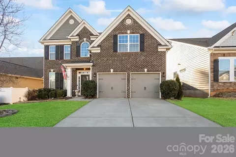 136 Margo Ln, Statesville, NC 28677