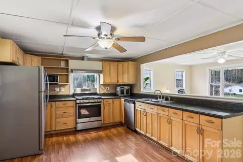 Kitchen - 105 Baird Rd, Mars Hill, NC 28754 photo 2 of 5