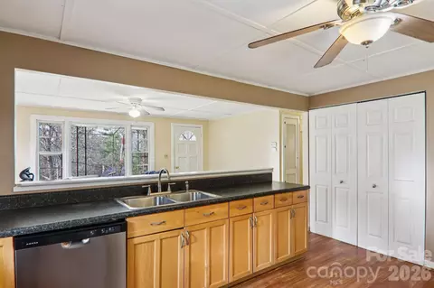 Kitchen - 105 Baird Rd, Mars Hill, NC 28754 photo 4 of 5