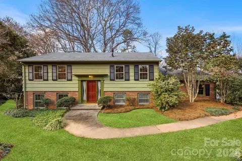 2968 Club Dr, Gastonia, NC 28054
