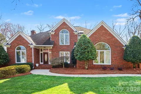 7724 Red Oak Ln, Charlotte, NC 28226