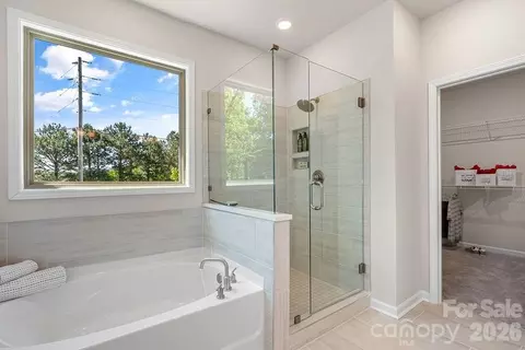 146 Goorawing Ln, Mooresville, NC 28115