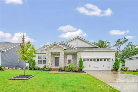 172 Caversham Dr, Mooresville, NC 28115