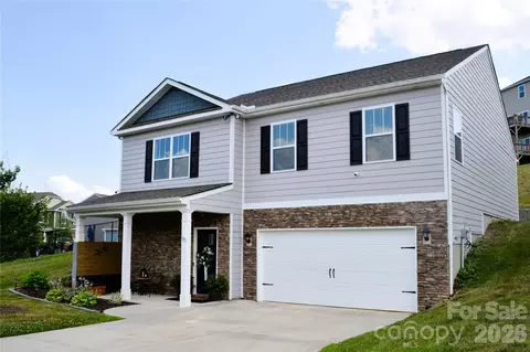 183 Marathon Ln, Candler, NC 28715