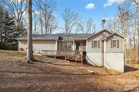 6238 King George Dr, Charlotte, NC 28213