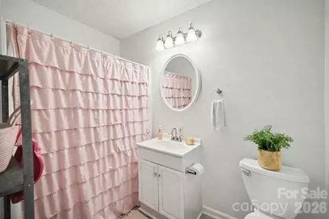 Bath - 224 10th St, Cramerton, NC 28032 photo 1 of 1