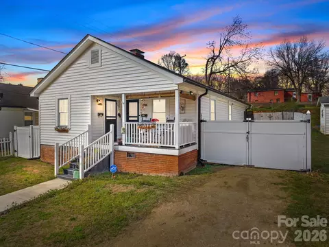 714 Pine St, Kannapolis, NC 28081