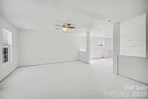 Living - 822 Sinclair Dr, Monroe, NC 28112 photo 3 of 5